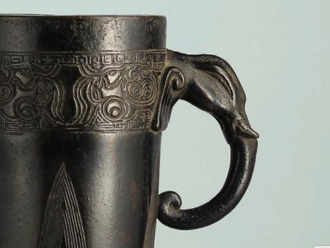 Vase with elephant-headed handles